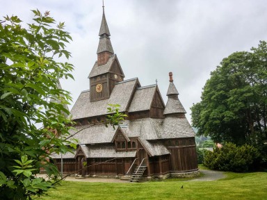 Mitten im Harz: Stabkirche aus Holz wie in Norwegen